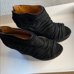 Elizabeth and James Peeptoe Wedge